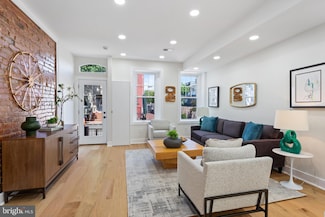 116 Thomas St NW, Washington, DC 20001