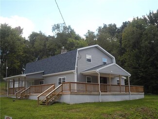 321 Rocky Spring Rd, Harrisville, PA 16038
