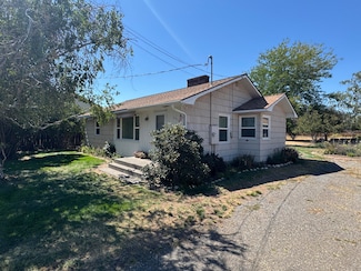 2615 SW 21st St, Redmond, OR 97756