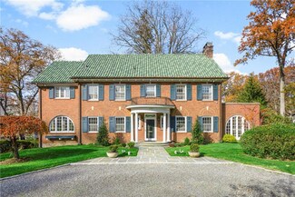 290 Overlook Rd, New Rochelle, NY 10804