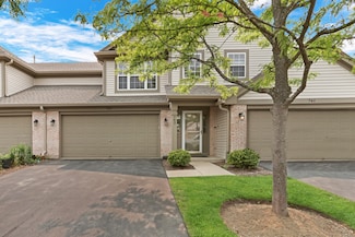 743 Sycamore Ct, Lindenhurst, IL 60046