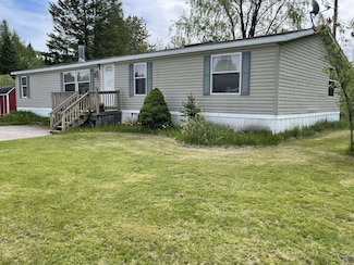 27 Page Hill Rd, Lancaster, NH 03584