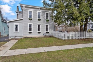 85 Lock St, Phoenix, NY 13135