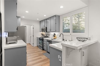 19172 Holly Ln Unit D, Huntington Beach, CA 92648