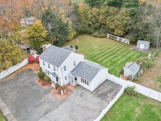 884 Parker St, Springfield, MA 01129