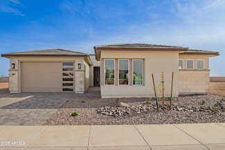 13653 W Crabapple Dr, Peoria, AZ 85383