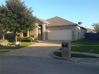 1113 Whittenburg Dr, Fort Worth, TX 76134