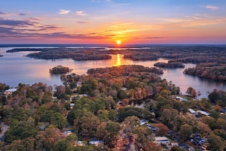 109 Cove Ln, Eutawville, SC 29048