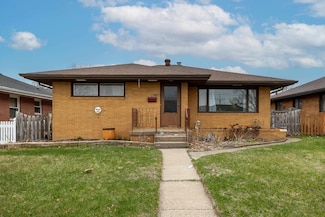 1877 Garfield Ave, Dubuque, IA 52001