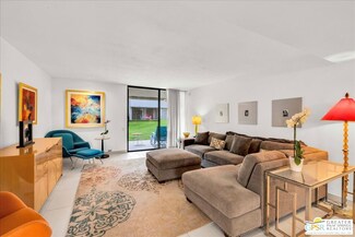 251 E La Verne Way Unit A, Palm Springs, CA 92264