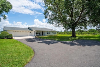 2190 Northland Rd, Mount Dora, FL 32757