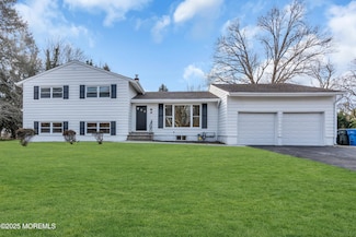 76 Willow Rd, Tinton Falls, NJ 07724