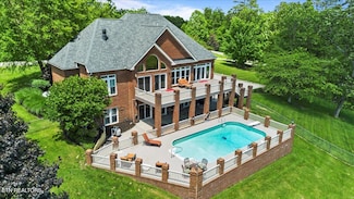 145 Brave Dr, Oneida, TN 37841