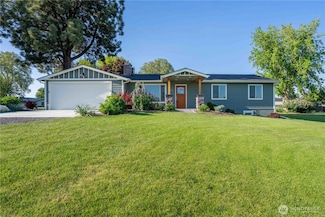 919 Stanley Dr, College Place, WA 99324