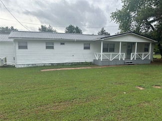 5998 Old Glasgow Rd, Scottsville, KY 42164