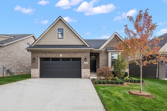5944 Willow Grove, Troy, MI 48085