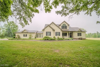 804 Stroup Rd, Atwater, OH 44201