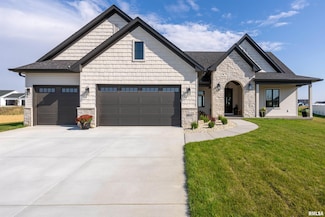 6015 Ryan Ct, Bettendorf, IA 52722