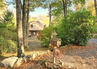 550 Twin Brook Ln, Coventry, RI 02816