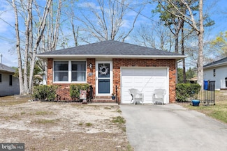 54 Dogwood Rd, Manahawkin, NJ 08050