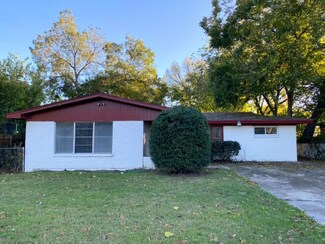 4244 Killian St, Fort Worth, TX 76119