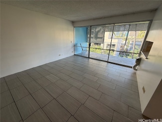 439 Keoniana St Unit 504, Honolulu, HI 96815