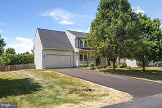 387 Posting Way, Charles Town, WV 25414