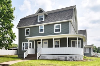 130 Center St, Ludlow, MA 01056