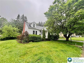 542 Liberty St, Wind Gap, PA 18091