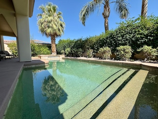 34 Calle la Reina, Rancho Mirage, CA 92270