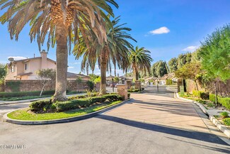 2317 Shakespeare Dr Unit 9, Oxnard, CA 93033