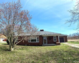 515 Charlotte Ave, Switz City, IN 47465