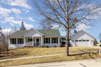 2546 Chickadee Ct, Red Wing, MN 55066