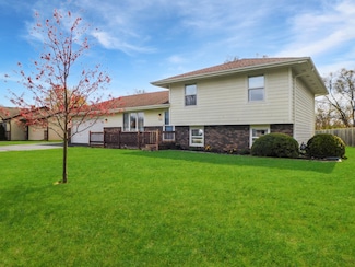 758 Loomis Dr, Rockton, IL 61072
