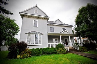200 S Main St, Farmland, IN 47340