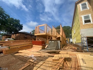 307 Chilton St, Elizabeth, NJ 07208