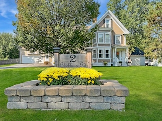 2 Blockhouse Rd, Fort Kent, ME 04743