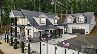 587 Carolina Dr, Troy, NC 27371