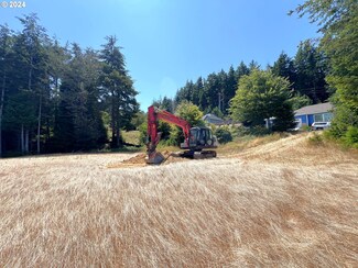 2237 Forest Hills Dr Unit 11, Coos Bay, OR 97420