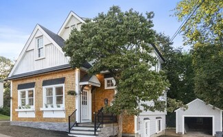 21 Prospect St, Maynard, MA 01754