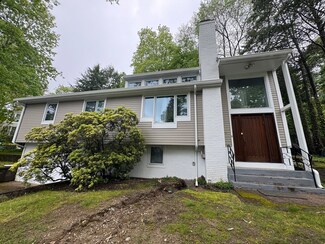 45 Dexter Rd, Newtonville, MA 02460