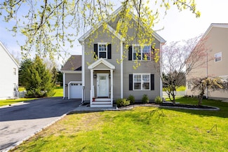 19 Bush Creek Ln, Poughquag, NY 12570