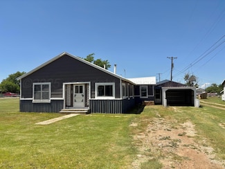 605 E 4th St, Panhandle, TX 79068