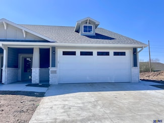 1155 N 12th St, Seward, NE 68434