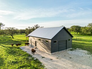 5824 Farm To Market 2504, Poteet, TX 78065