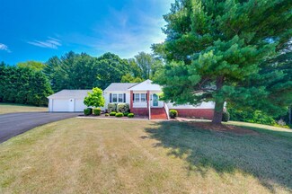 124 Carters Crossing Ln, Forest, VA 24551