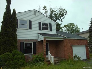 38014 Mallast St, Harrison Township, MI 48045