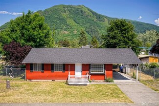 710 Fullerton Ave, Darrington, WA 98241