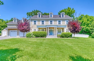 3 Berkeley Dr, Walpole, MA 02081