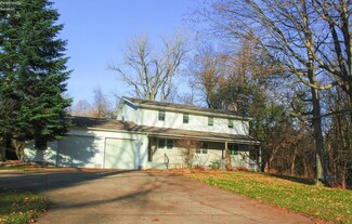 1917 Seminary Rd, Milan, OH 44846